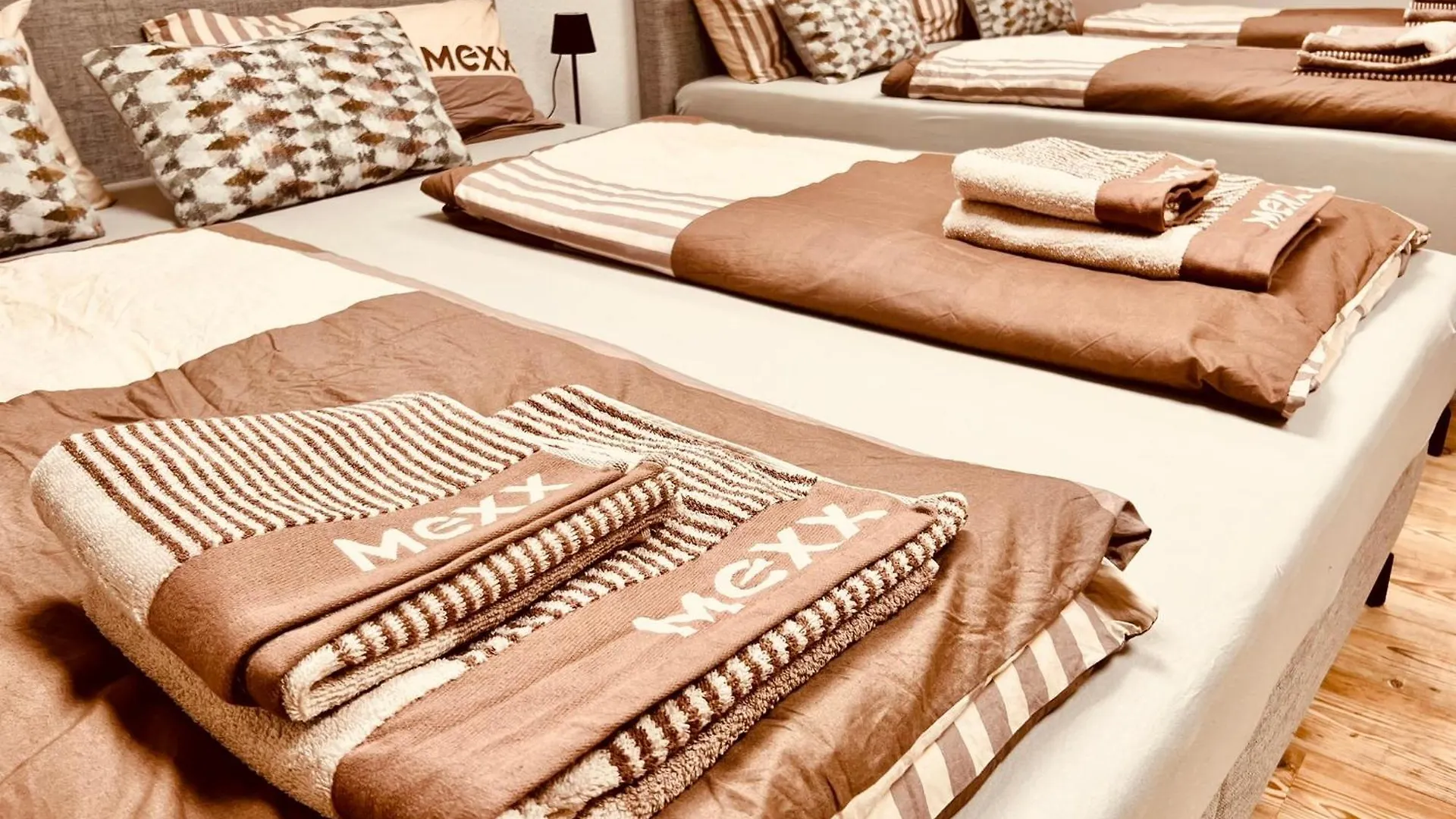 Apartment Ferienwohnung Cologne Luxe Living: Opulent Elegance Unleashed Deutschland