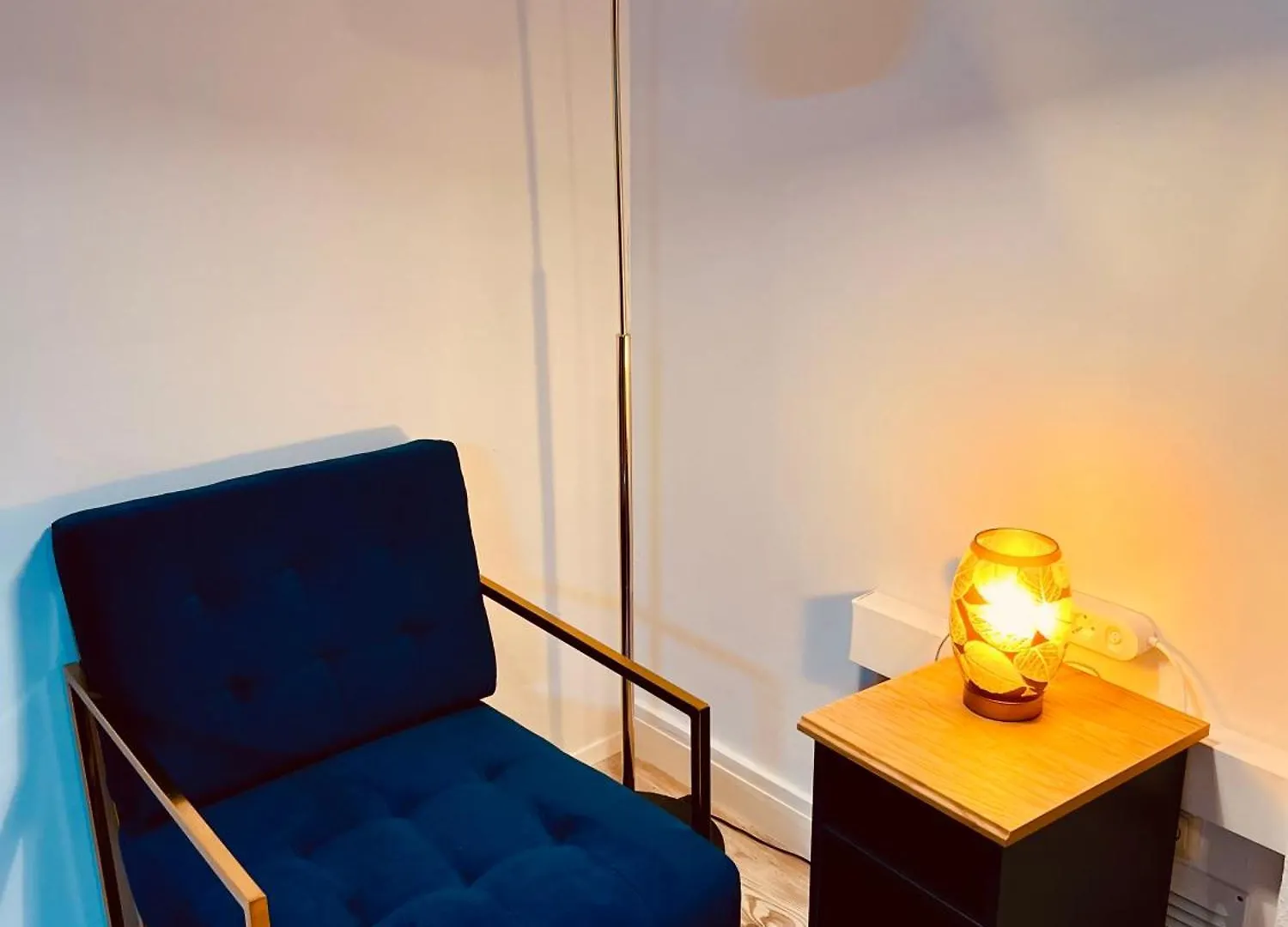 Apartment Ferienwohnung Cologne Luxe Living: Opulent Elegance Unleashed