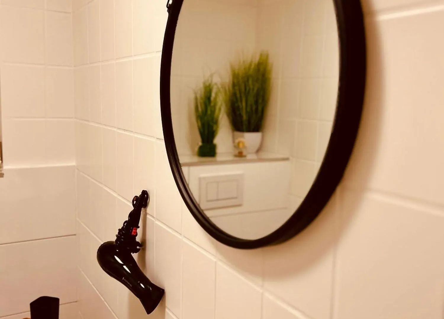 Cologne Luxe Living: Opulent Elegance Unleashed Apartman 0*,